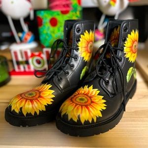 Women’s Combat Boots